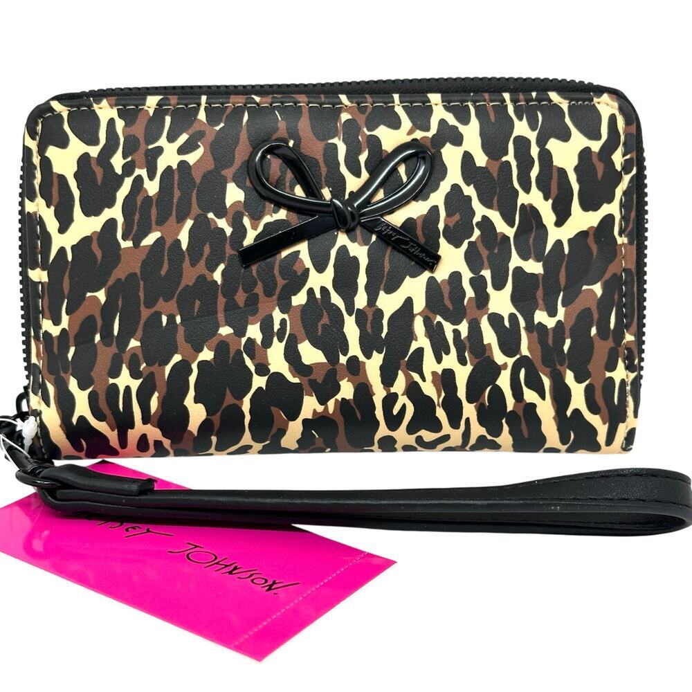 BETSEY JOHNSON Leopard Cheetah XOKARA Zip Around Wallet Clutch Black Brown NWT